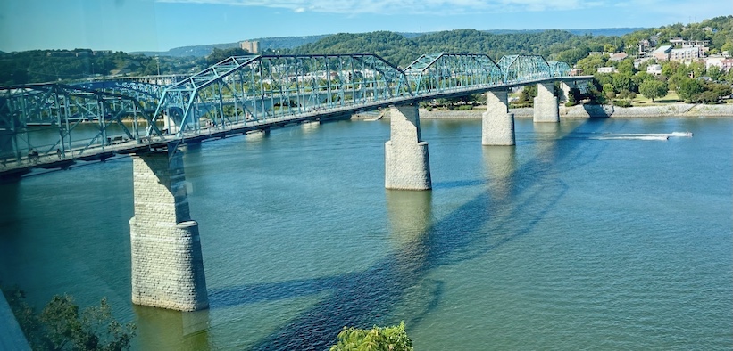 Chattanooga's 2,400-foot-long Walnut Street Bridge