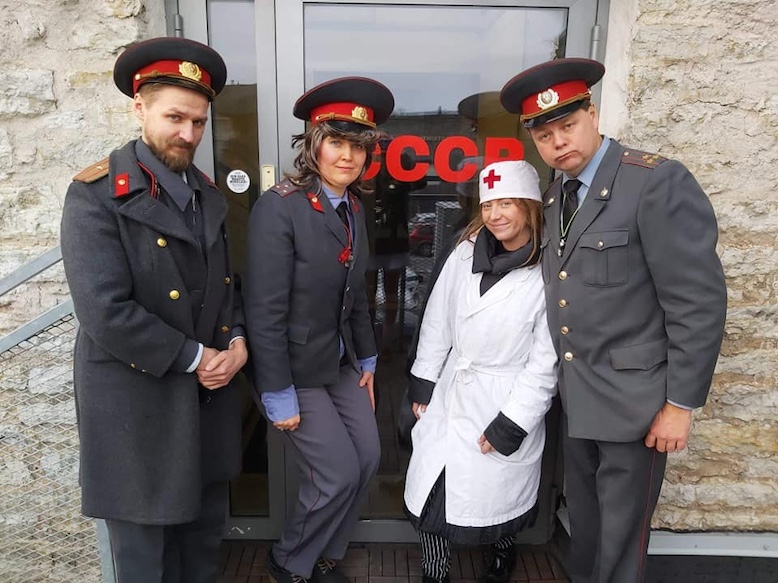 Curious to see inside Russian occupied Ukraine? These Estonian tour guides are happy to show show tourists what life was like when Russian Communists ruled Tallinn during the Cold War. 