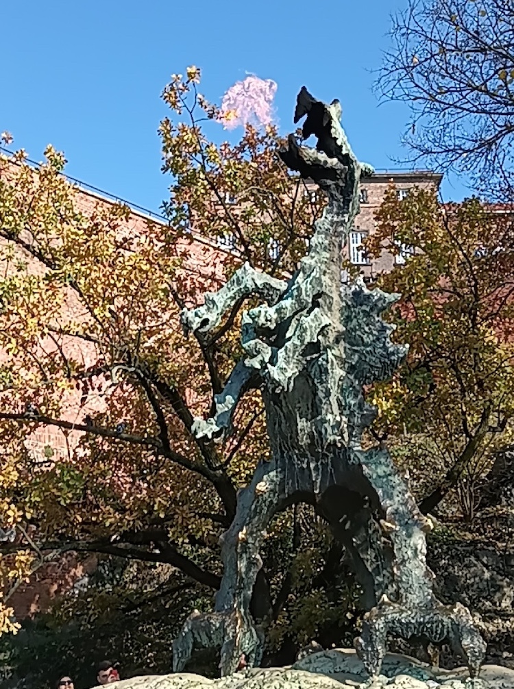 Wawel Castle Dragon Sculpture 