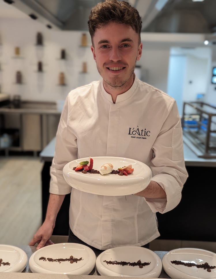 Chef Juan Pinel at L'Atic Restaurant 